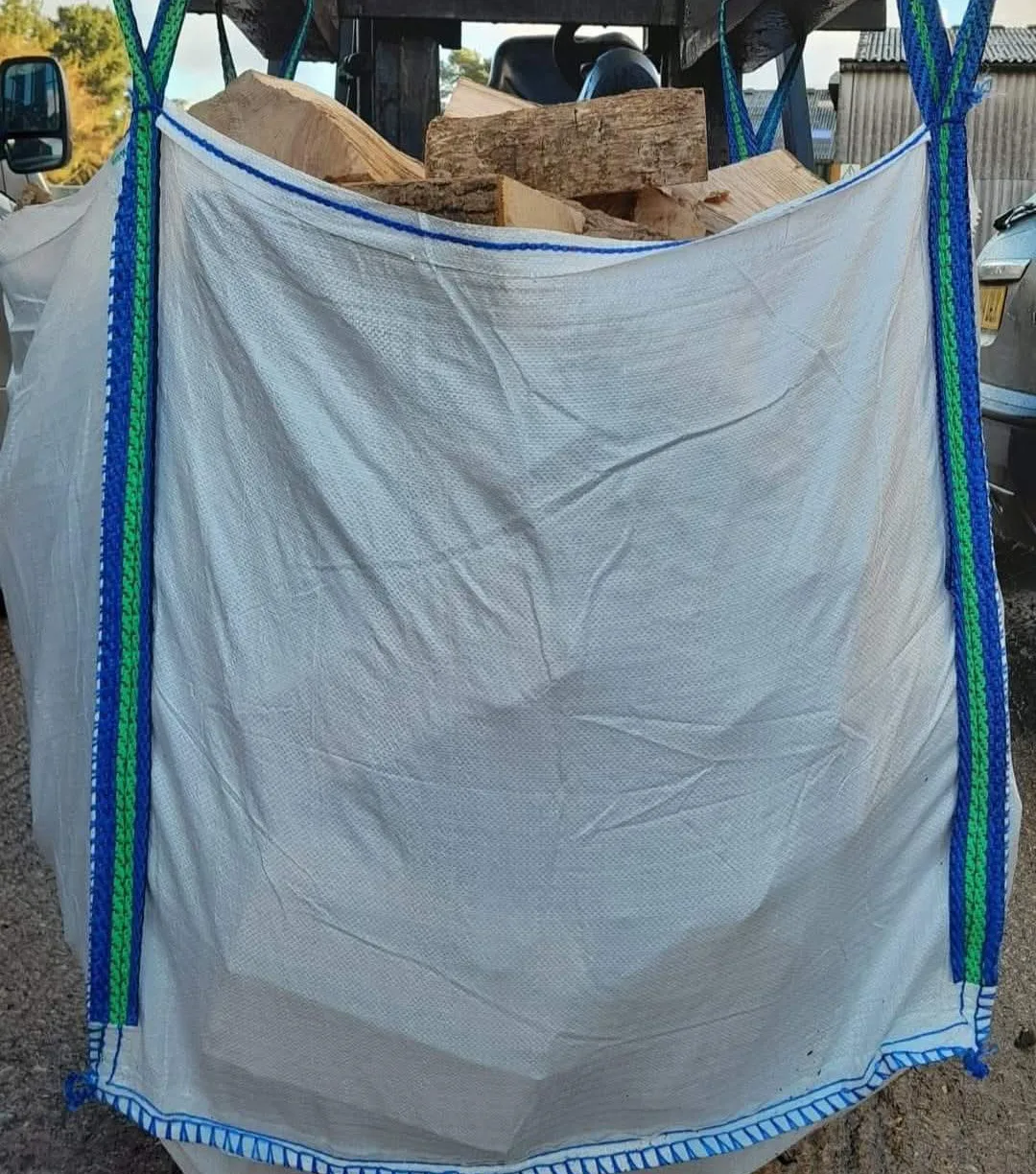 Builders Bags Of Kiln Dried Oak